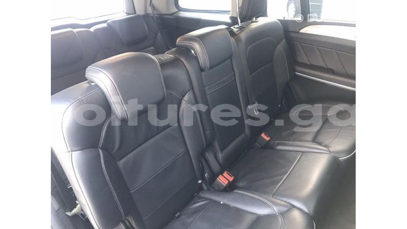 Big with watermark mercedes benz gle estuaire import dubai 6274