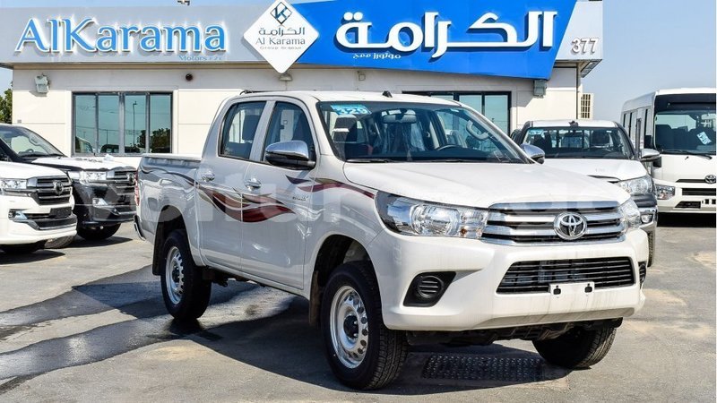 Big with watermark toyota hilux estuaire import dubai 6279