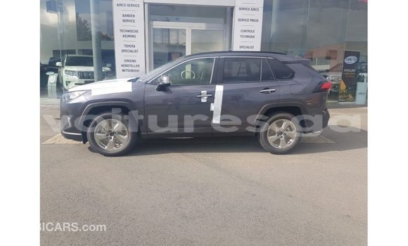 Sayi Imported Toyota HiAce Sauran Babbar mota in Import - Dubai a estuary Sayi Imported Toyota HiAce Sauran Babbar mota in Import - Dubai a estuary