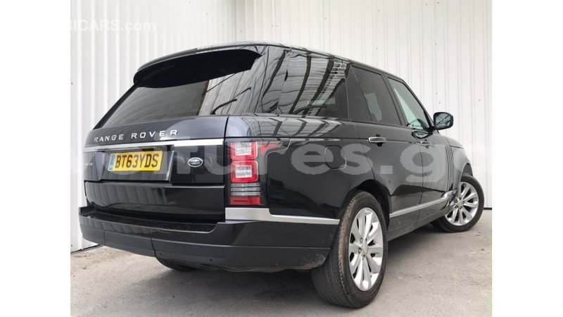 Big with watermark land rover range rover estuaire import dubai 6284