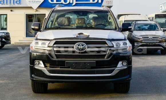 Acheter Import Voiture Toyota Land Cruiser Noir à Import - Dubai, Estuaire Acheter Import Voiture Toyota Land Cruiser Noir à Import - Dubai, Estuaire