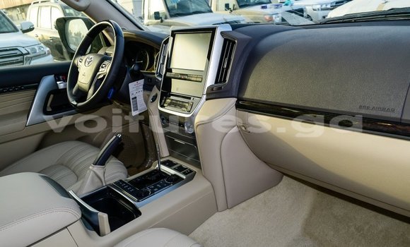 Acheter Import Voiture Toyota Land Cruiser Noir à Import - Dubai, Estuaire Acheter Import Voiture Toyota Land Cruiser Noir à Import - Dubai, Estuaire