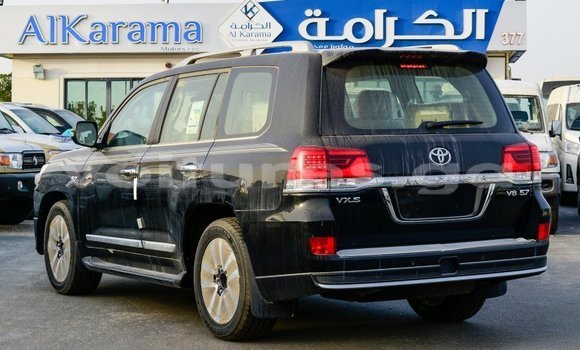 Acheter Import Voiture Toyota Land Cruiser Noir à Import - Dubai, Estuaire Acheter Import Voiture Toyota Land Cruiser Noir à Import - Dubai, Estuaire