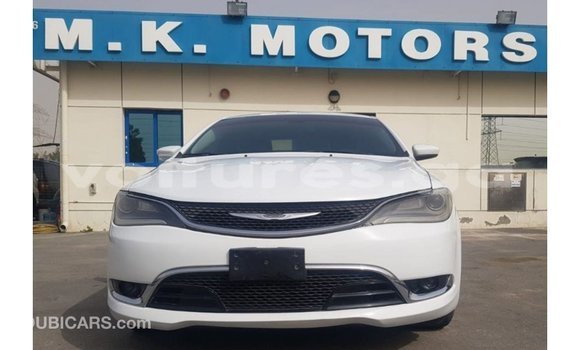 Acheter Import Voiture Chrysler 200 Blanc à Import - Dubai, Estuaire Acheter Import Voiture Chrysler 200 Blanc à Import - Dubai, Estuaire