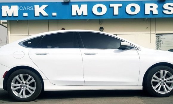 Acheter Import Voiture Chrysler 200 Blanc à Import - Dubai, Estuaire Acheter Import Voiture Chrysler 200 Blanc à Import - Dubai, Estuaire