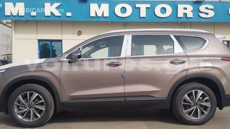 Big with watermark hyundai santa fe estuary import dubai 6289