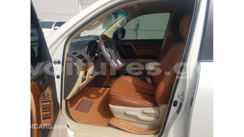 Big with watermark toyota land cruiser estuaire import dubai 6290