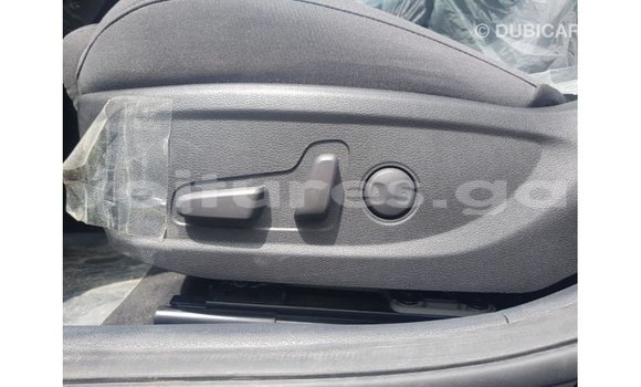 Acheter Import Voiture Kia Cadenza Bleu à Import - Dubai, Estuaire Acheter Import Voiture Kia Cadenza Bleu à Import - Dubai, Estuaire