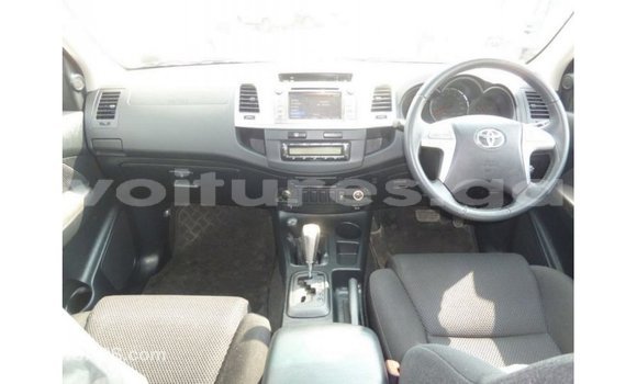 Sayi Imported Toyota Hilux White Mota in Import - Dubai a estuary Sayi Imported Toyota Hilux White Mota in Import - Dubai a estuary