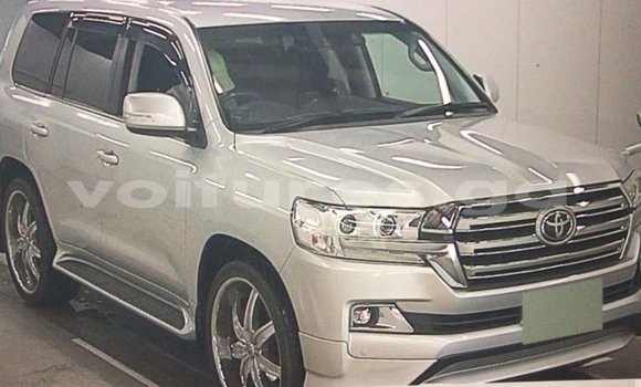 Sayi Imported Toyota Land Cruiser Sauran Mota in Import - Dubai a estuary Sayi Imported Toyota Land Cruiser Sauran Mota in Import - Dubai a estuary