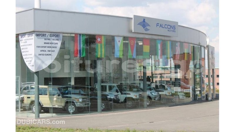 Big with watermark toyota land cruiser estuary import dubai 6311