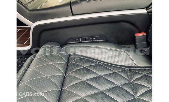 Acheter Import Voiture Toyota Land Cruiser Noir à Import - Dubai, Estuaire Acheter Import Voiture Toyota Land Cruiser Noir à Import - Dubai, Estuaire