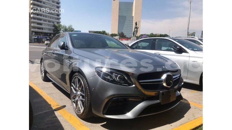 Big with watermark mercedes benz 190 estuary import dubai 6327