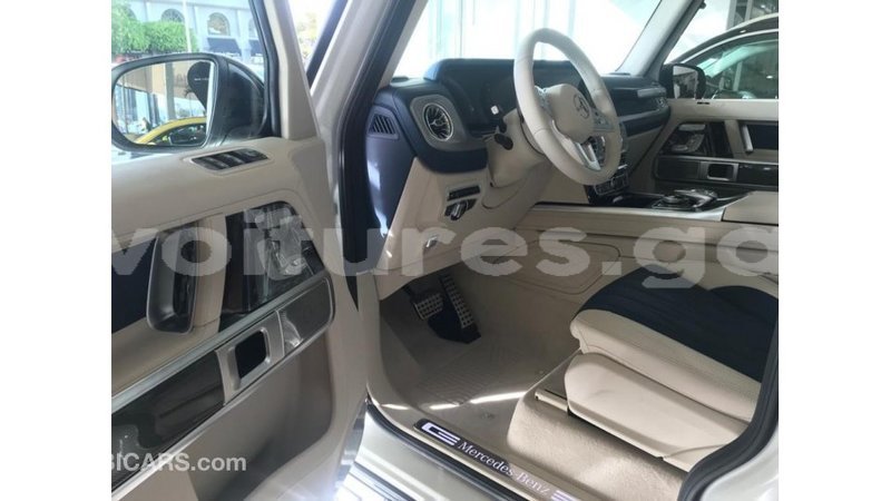 Big with watermark mercedes benz 190 estuary import dubai 6328