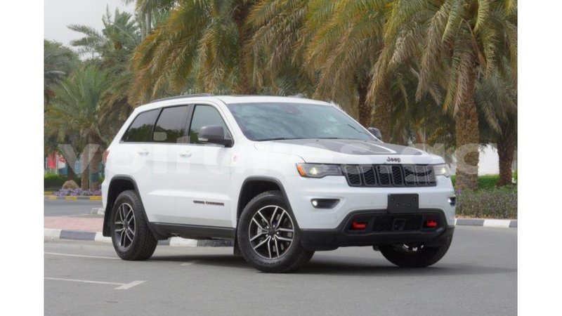 Big with watermark jeep grand cherokee estuary import dubai 6340