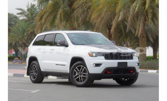 Acheter Import Voiture Jeep Grand Cherokee Blanc à Import - Dubai, Estuaire