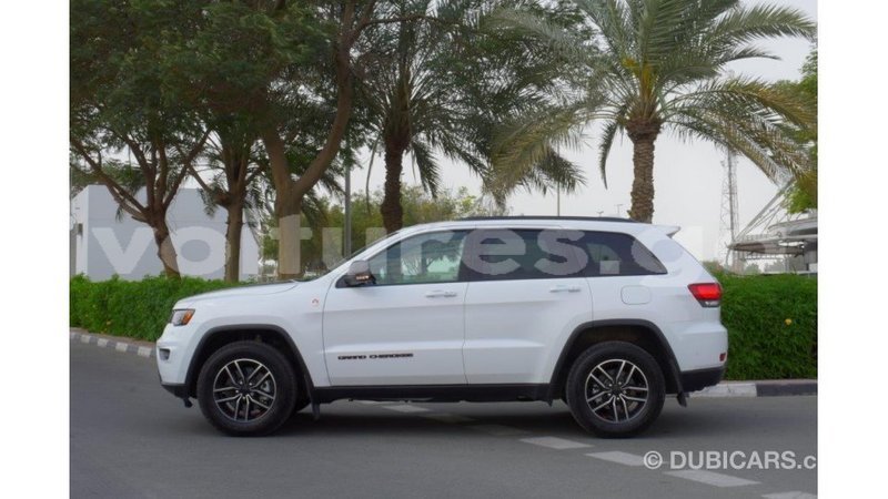 Big with watermark jeep grand cherokee estuary import dubai 6340