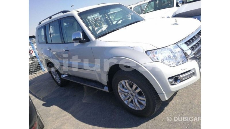 Big with watermark mitsubishi pajero estuary import dubai 6358