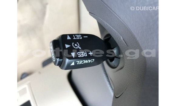 Buy Import Toyota Land Cruiser White Car in Import - Dubai in Estuary Buy Import Toyota Land Cruiser White Car in Import - Dubai in Estuary