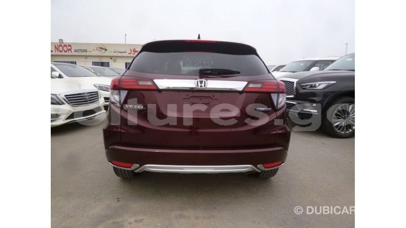 Big with watermark honda vezel estuary import dubai 6379