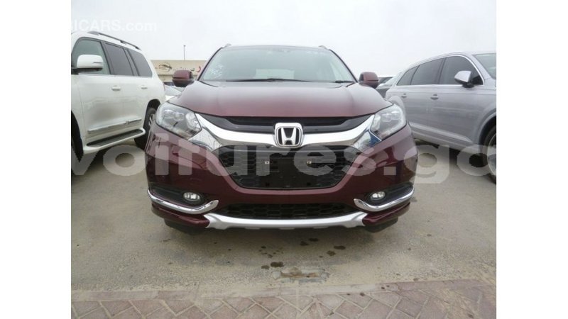 Big with watermark honda vezel estuaire import dubai 6379