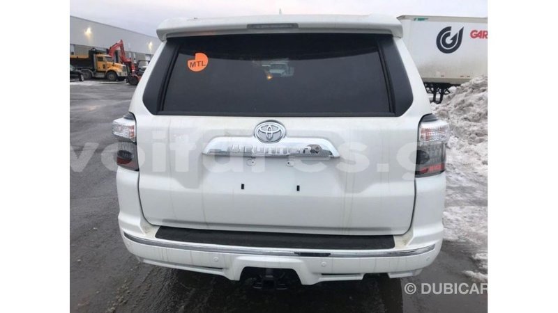 Big with watermark toyota hiace estuary import dubai 6382