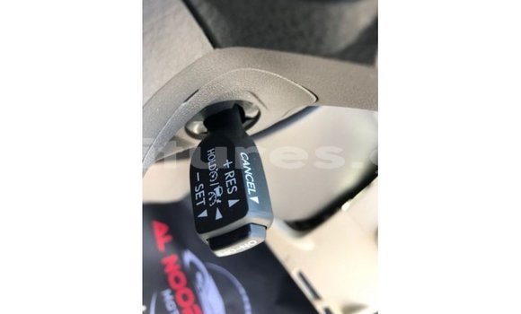 Sayi Imported Toyota Prado White Mota in Import - Dubai a estuary Sayi Imported Toyota Prado White Mota in Import - Dubai a estuary