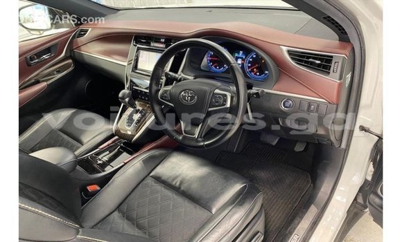 Buy Import Toyota Harrier White Car in Import - Dubai in Estuary Buy Import Toyota Harrier White Car in Import - Dubai in Estuary