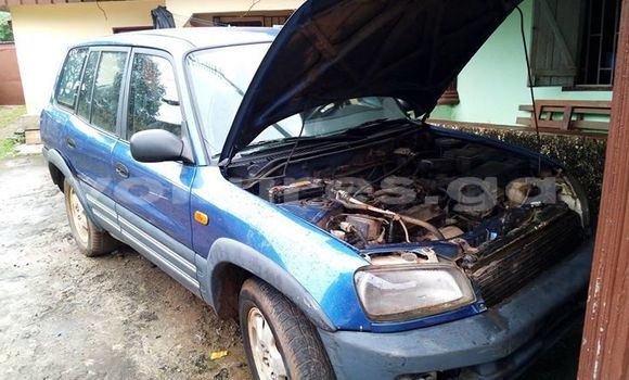Acheter Import Voiture Toyota RAV4 Bleu à Libreville, Estuaire Acheter Import Voiture Toyota RAV4 Bleu à Libreville, Estuaire
