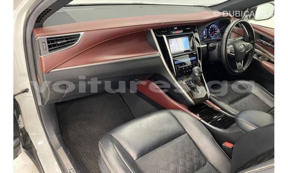 Buy Import Toyota Harrier White Car in Import - Dubai in Estuary Buy Import Toyota Harrier White Car in Import - Dubai in Estuary