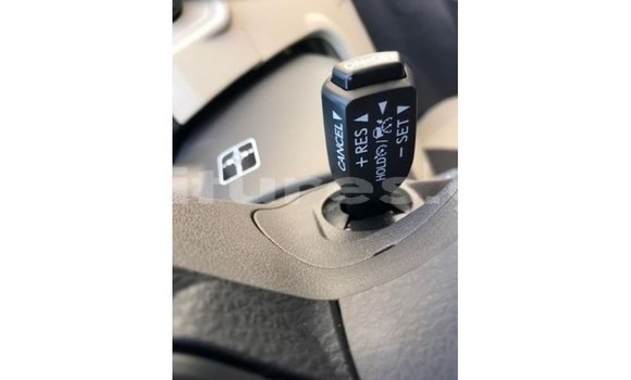 Sayi Imported Toyota Prado White Mota in Import - Dubai a estuary Sayi Imported Toyota Prado White Mota in Import - Dubai a estuary