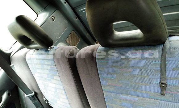 Acheter Import Voiture Toyota RAV4 Bleu à Libreville, Estuaire Acheter Import Voiture Toyota RAV4 Bleu à Libreville, Estuaire