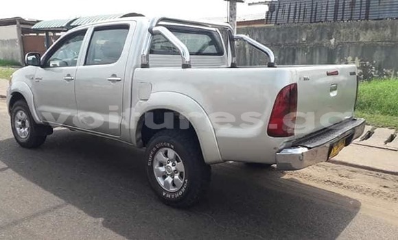 Acheter Import Voiture Toyota Hilux Gris à Port–Gentil, Ogooué-Maritime Acheter Import Voiture Toyota Hilux Gris à Port–Gentil, Ogooué-Maritime