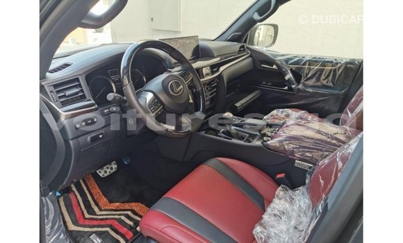 Acheter Import Voiture Lexus LX Noir à Import - Dubai, Estuaire Acheter Import Voiture Lexus LX Noir à Import - Dubai, Estuaire