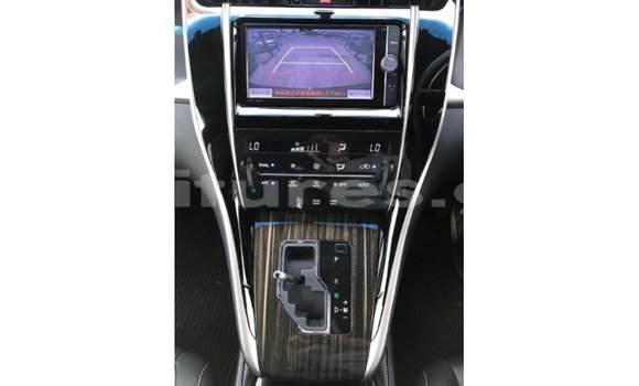 Acheter Import Voiture Toyota Harrier Rouge à Import - Dubai, Estuaire Acheter Import Voiture Toyota Harrier Rouge à Import - Dubai, Estuaire