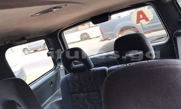 Sayi Imported Toyota RAV4 Sauran Mota in Port Gentil a Ogooué-Maritime Sayi Imported Toyota RAV4 Sauran Mota in Port Gentil a Ogooué-Maritime