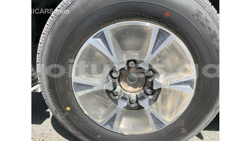 Big with watermark toyota hiace estuary import dubai 6406