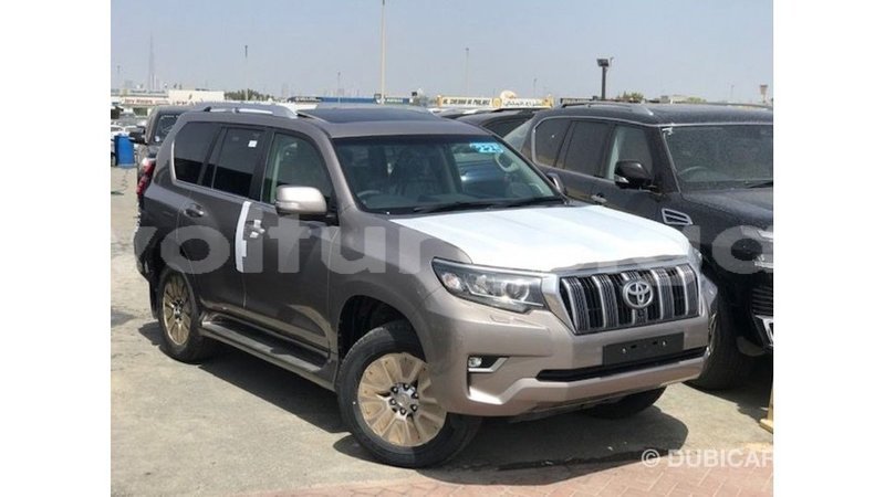 Big with watermark toyota prado estuary import dubai 6410