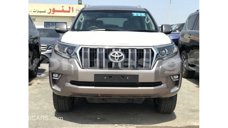 Big with watermark toyota prado estuary import dubai 6410