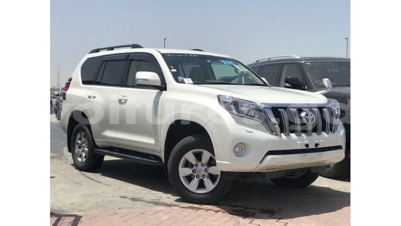 Big with watermark toyota prado estuary import dubai 6414