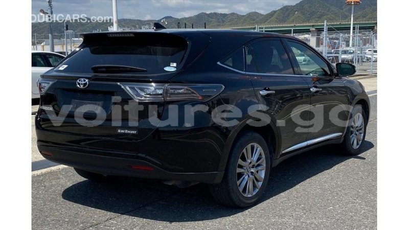 Big with watermark toyota harrier estuary import dubai 6415