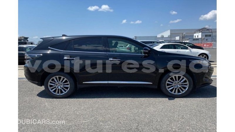 Big with watermark toyota harrier estuary import dubai 6415