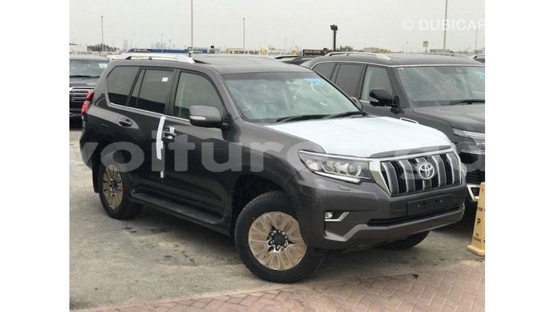 Big with watermark toyota prado estuary import dubai 6418