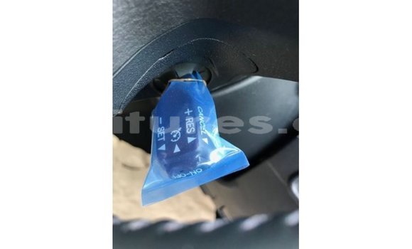 Acheter Import Voiture Toyota Prado Autre à Import - Dubai, Estuaire Acheter Import Voiture Toyota Prado Autre à Import - Dubai, Estuaire