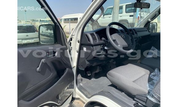 Buy Import Toyota Hiace White Car in Import - Dubai in Estuary Buy Import Toyota Hiace White Car in Import - Dubai in Estuary