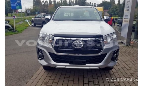 Buy Import Toyota Hilux Brown Car in Import - Dubai in Estuary Buy Import Toyota Hilux Brown Car in Import - Dubai in Estuary