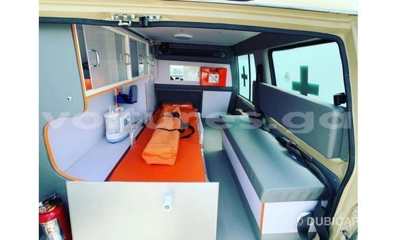 Acheter Import Utilitaire Toyota DA Beige à Import - Dubai, Estuaire Acheter Import Utilitaire Toyota DA Beige à Import - Dubai, Estuaire