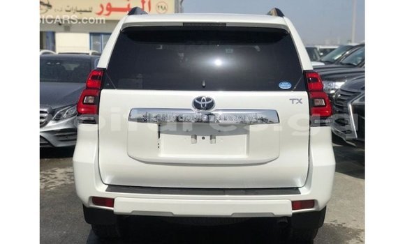 Acheter Import Voiture Toyota Prado Blanc à Import - Dubai, Estuaire Acheter Import Voiture Toyota Prado Blanc à Import - Dubai, Estuaire