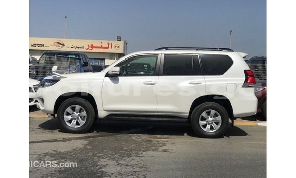 Acheter Import Voiture Toyota Prado Blanc à Import - Dubai, Estuaire Acheter Import Voiture Toyota Prado Blanc à Import - Dubai, Estuaire