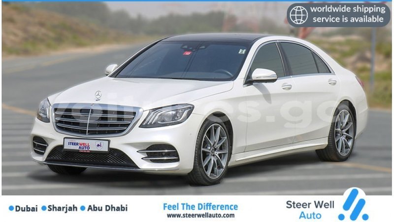 Big with watermark mercedes benz 190 estuary import dubai 6431